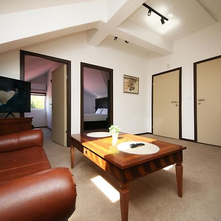 Citadela Suites - Free Parking ซาราเยโว ภายนอก รูปภาพ