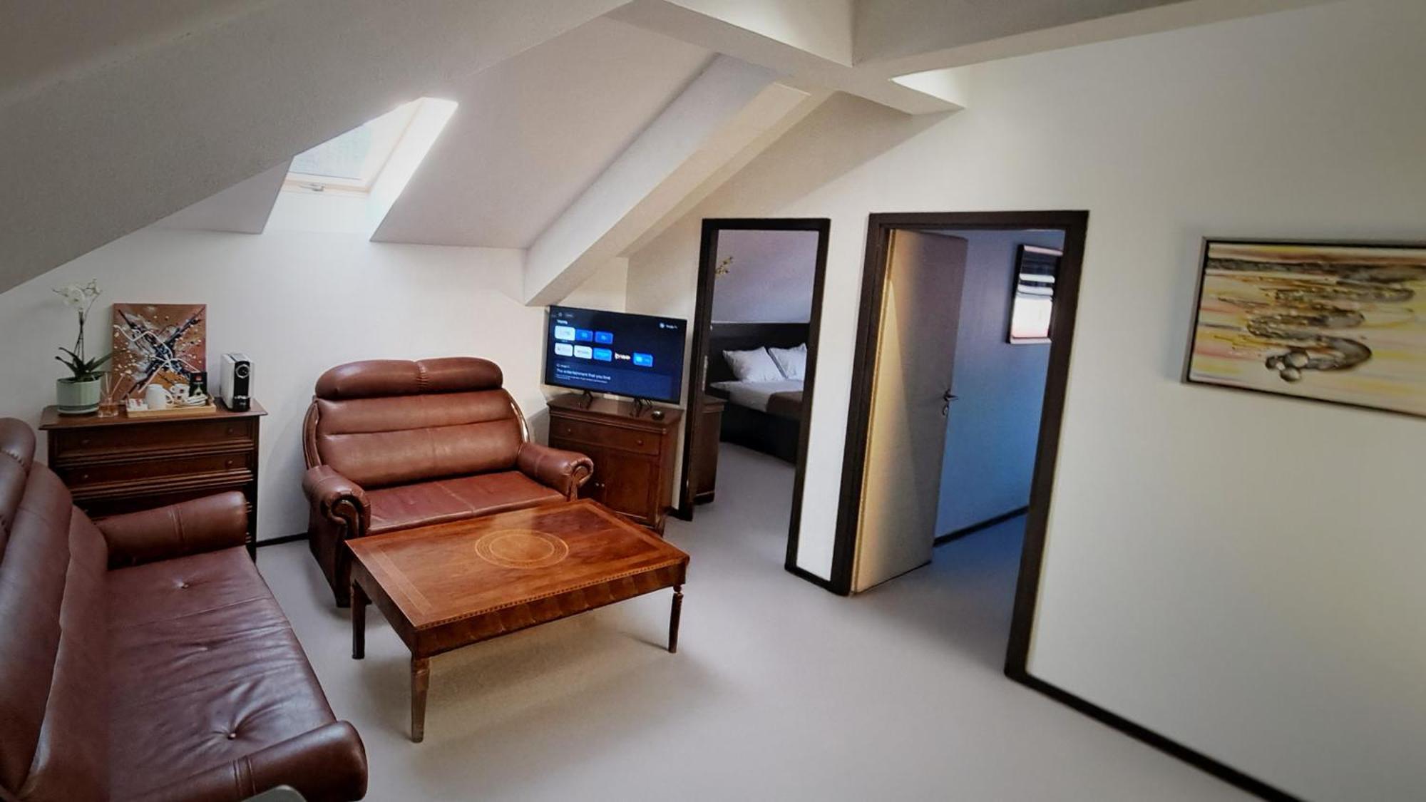 Citadela Suites - Free Parking ซาราเยโว ภายนอก รูปภาพ