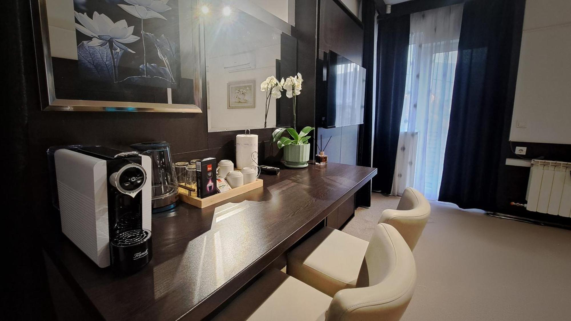 Citadela Suites - Free Parking ซาราเยโว ภายนอก รูปภาพ