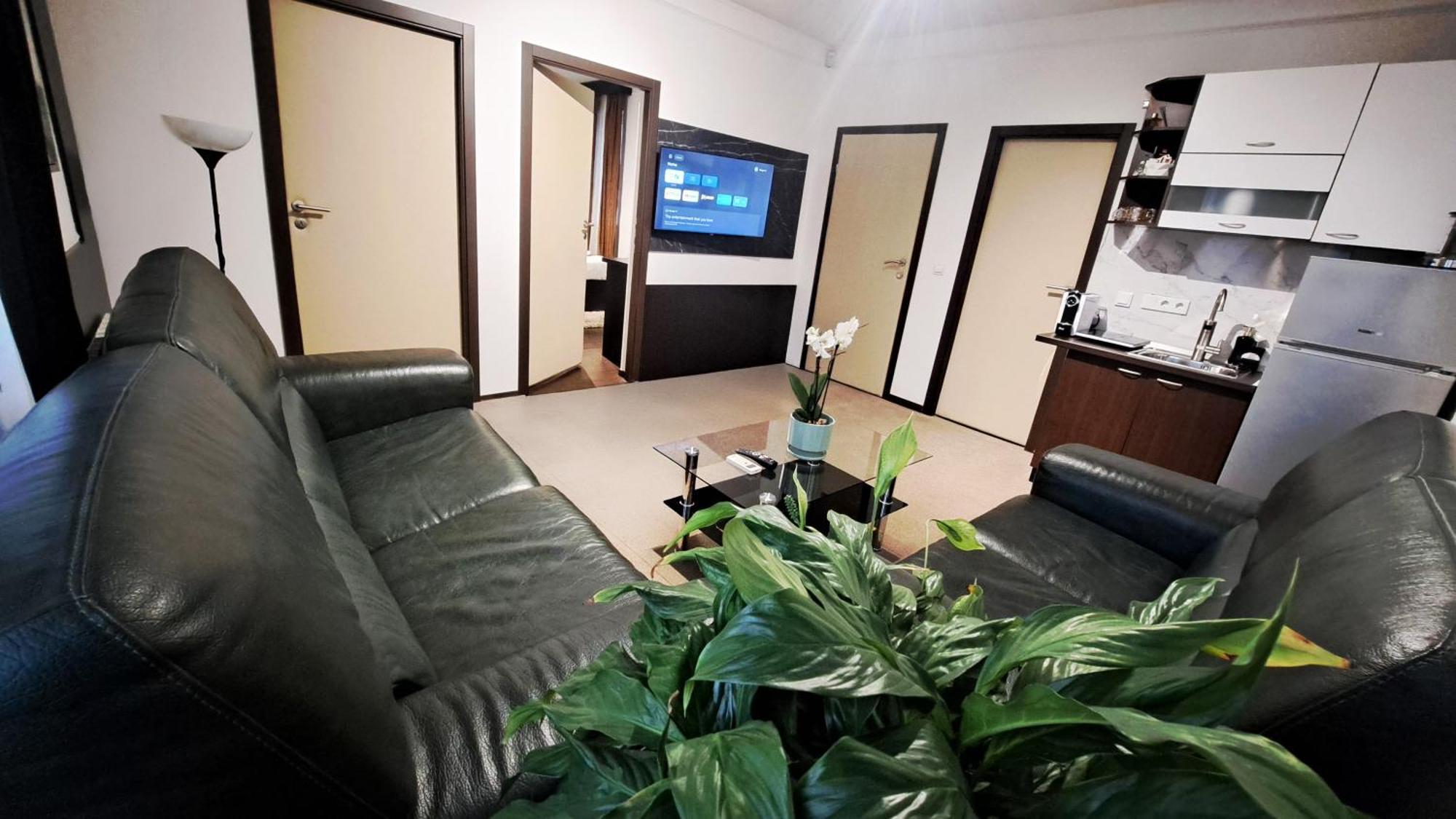 Citadela Suites - Free Parking ซาราเยโว ภายนอก รูปภาพ