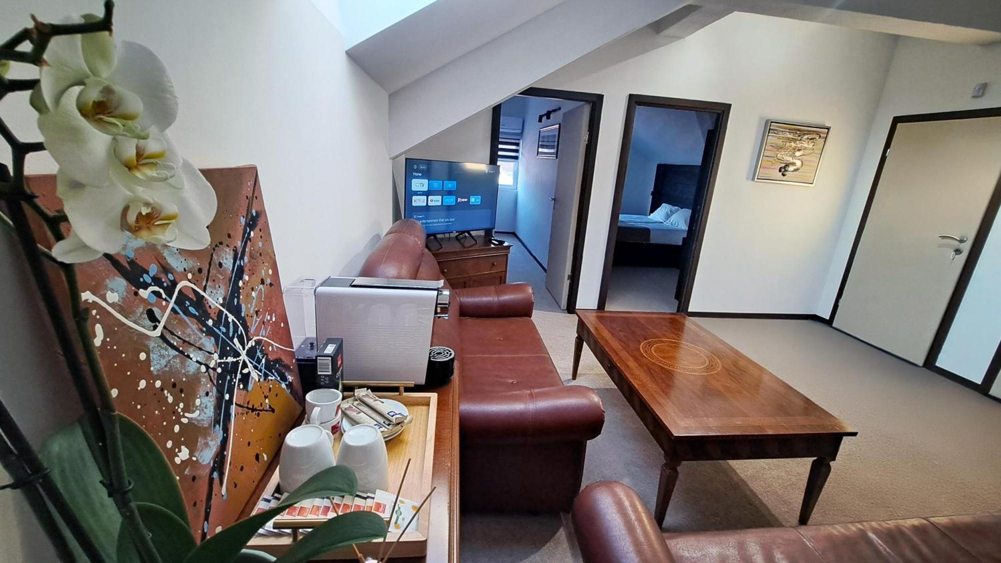 Citadela Suites - Free Parking ซาราเยโว ภายนอก รูปภาพ