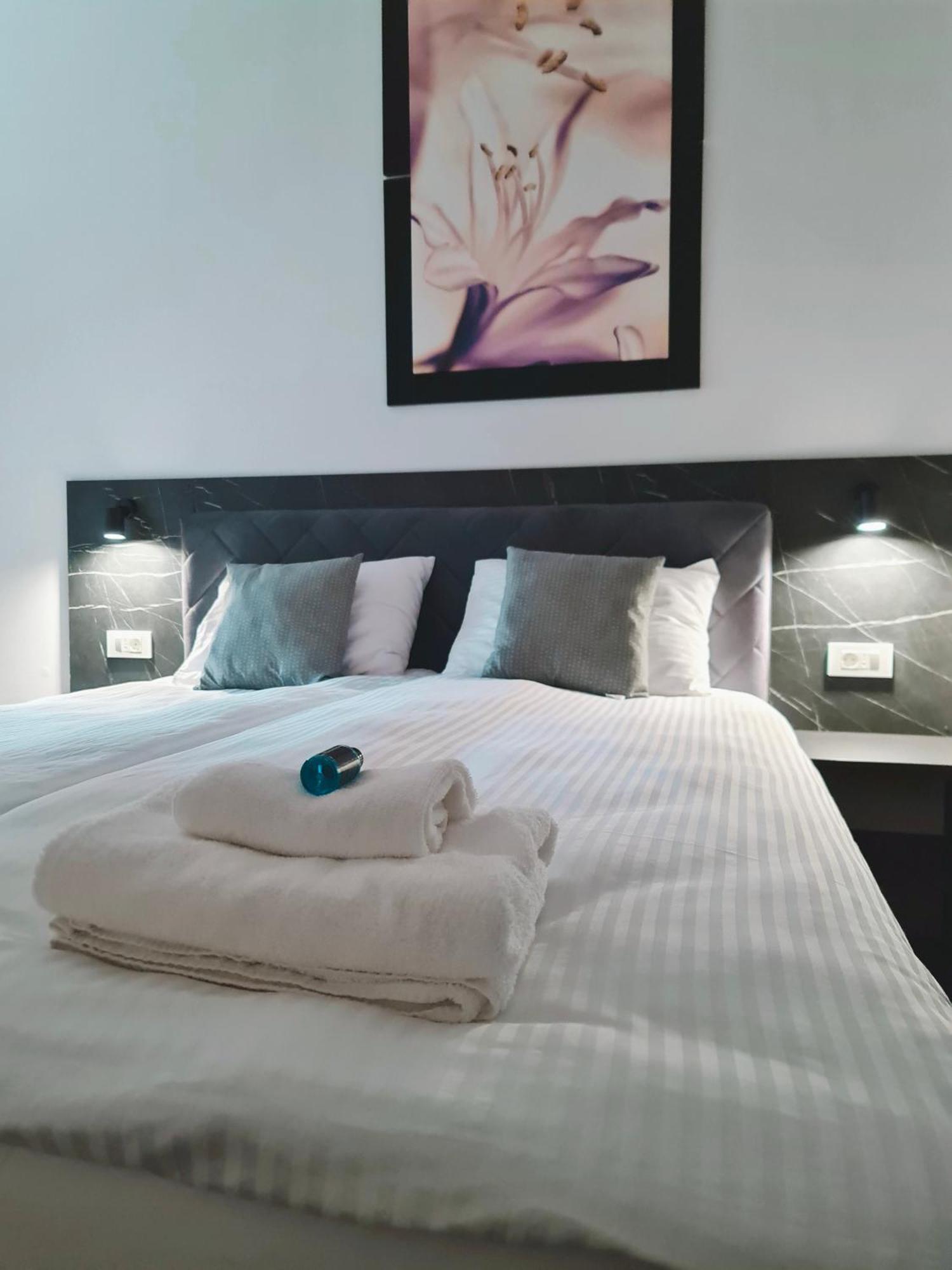 Citadela Suites - Free Parking ซาราเยโว ภายนอก รูปภาพ